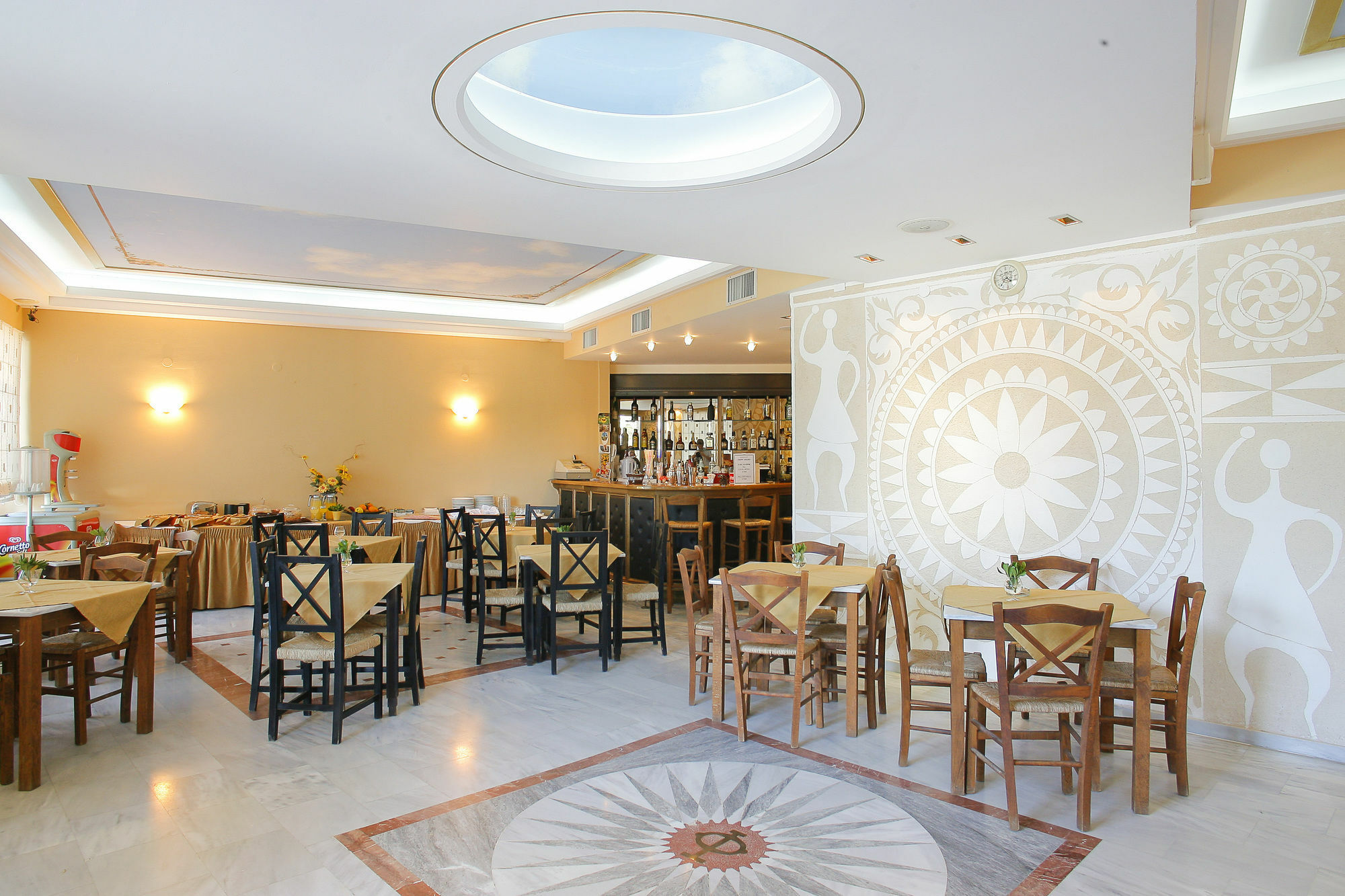 Kyveli Hotel Apartments Vrontádos Extérieur photo