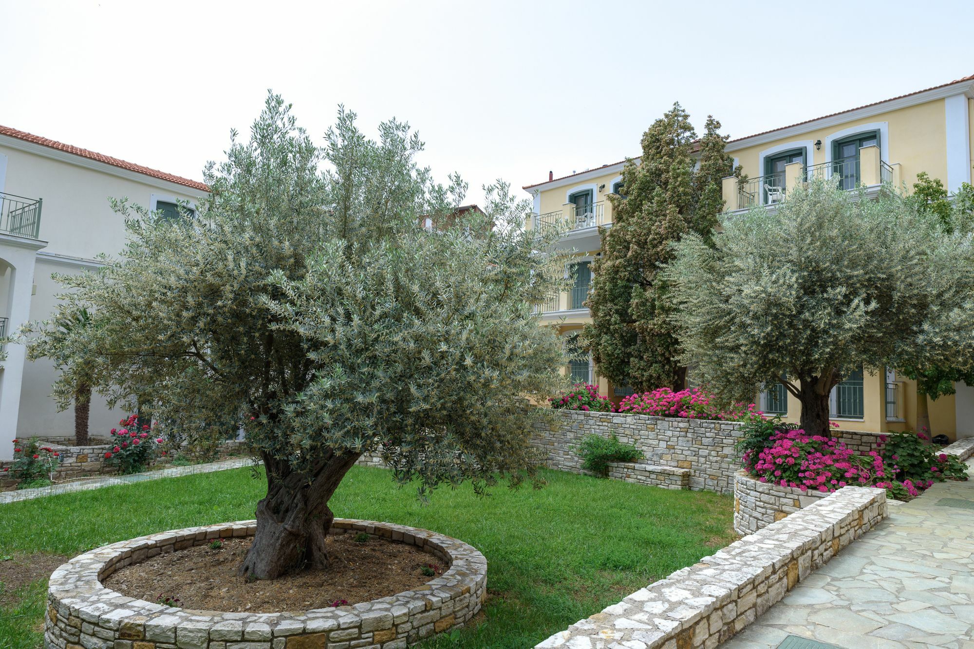 Kyveli Hotel Apartments Vrontádos Extérieur photo