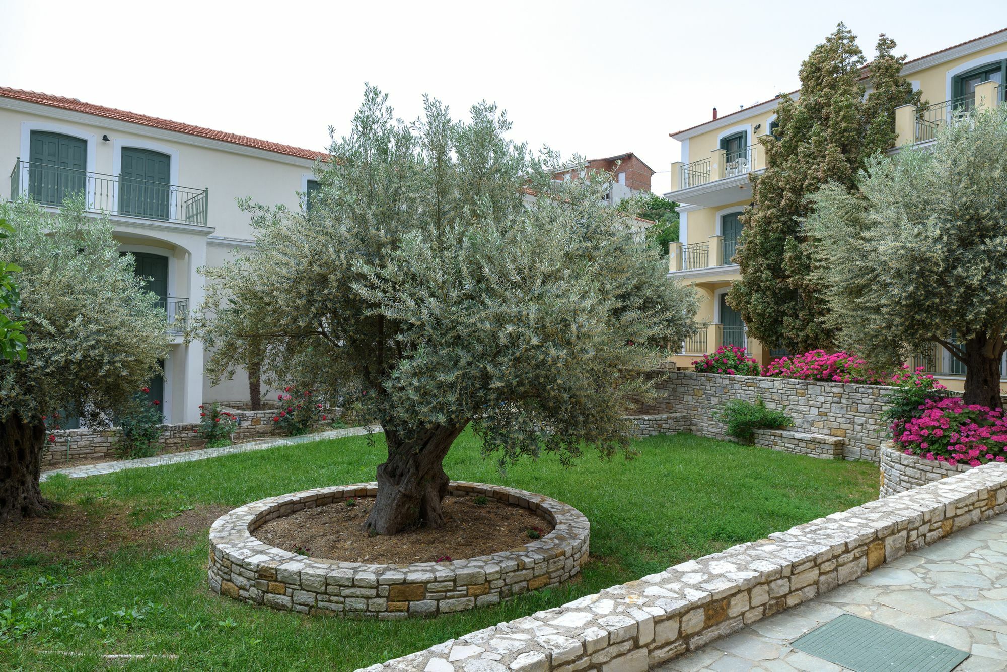 Kyveli Hotel Apartments Vrontádos Extérieur photo