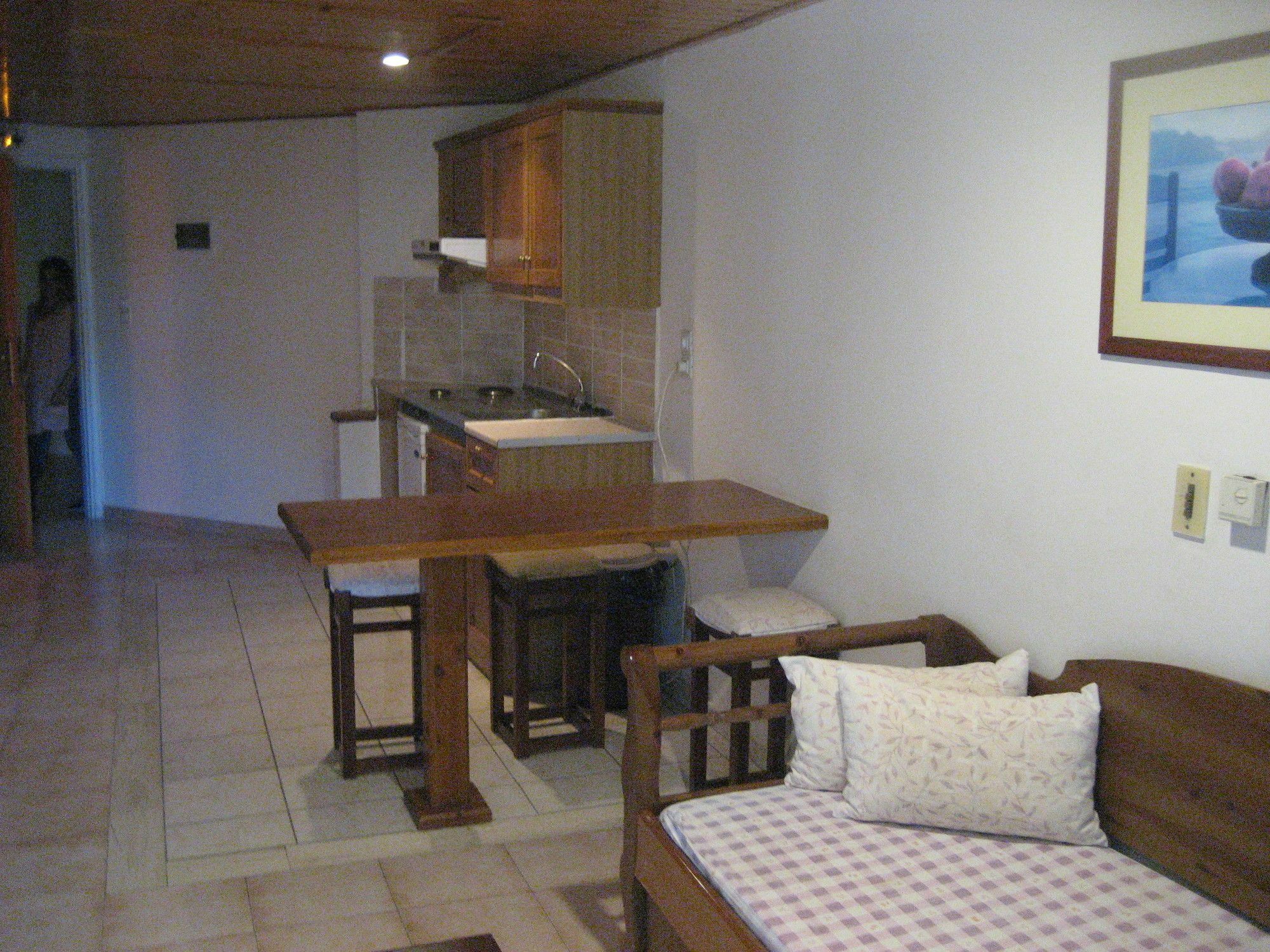 Kyveli Hotel Apartments Vrontádos Extérieur photo