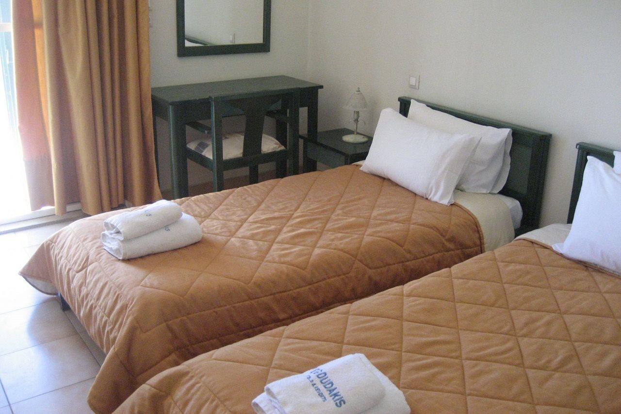 Kyveli Hotel Apartments Vrontádos Extérieur photo